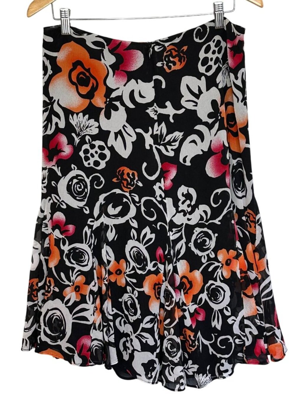 Chico's 100% Silk Black Floral Midi Skirt Size 1 Godet Flutter Hem A-Line Medium - Picture 4 of 9